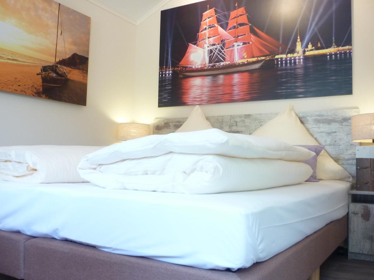 Zu Jeddelohs Bungalows & Apartments -Adult Friendly Gladenbach Ngoại thất bức ảnh