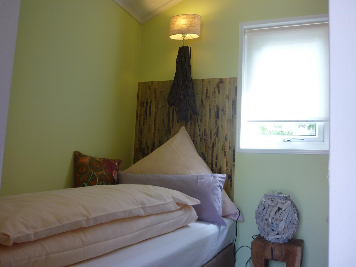 Zu Jeddelohs Bungalows & Apartments -Adult Friendly Gladenbach Ngoại thất bức ảnh